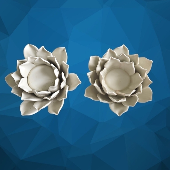 🔵 2 for $40 🔵 LOTUS CANDLE HOLDERS FOR 2" PILLARS - Picture 1 of 7
